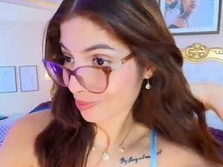 kate-martinez's CamSoda show and profile