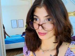 Kate Martinez live webcam show