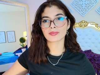 Kate Martinez live webcam show