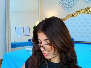 Kate Martinez live webcam show