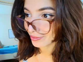 Kate Martinez live webcam show