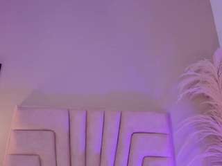 Live webcam model angelica-crosss on Soda Cams