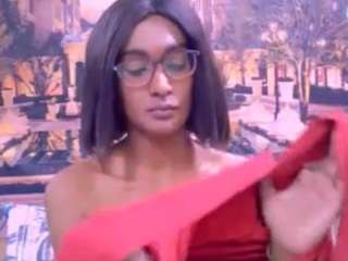 Ten model jest teraz na żywo. indianrebel2luv