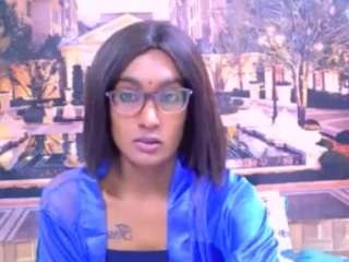 Bu model şu anda canlı. indianrebel2luv