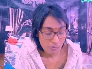 indianrebel2luv's live room