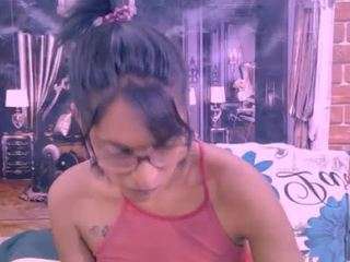 indianrebel2luv live webcam show
