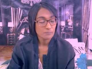 indianrebel2luv live webcam show