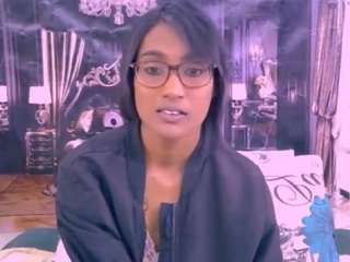 indianrebel2luv live webcam show