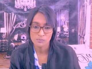 indianrebel2luv live webcam show