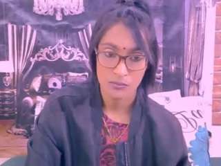 indianrebel2luv live webcam show