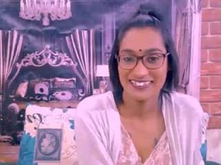 Chazzy live webcam show