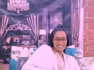 Chazzy live webcam show