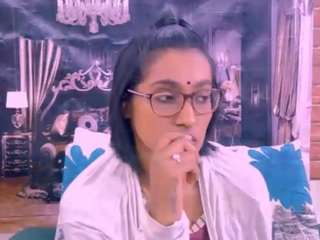Chazzy live webcam show