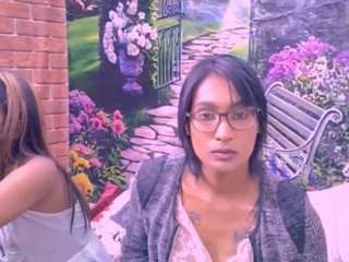 Chazzy live webcam show