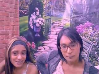 Chazzy live webcam show