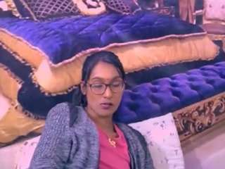 Chazzy live webcam show