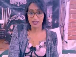 Chazzy live webcam show