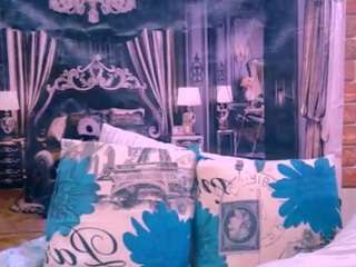 Chazzy live webcam show
