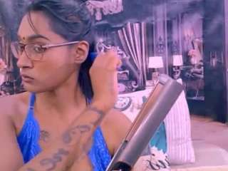 Chazzy live webcam show
