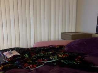 Live webcam model kittybbr on Soda Cams