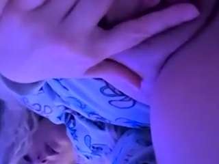 pyjama-titties camsoda