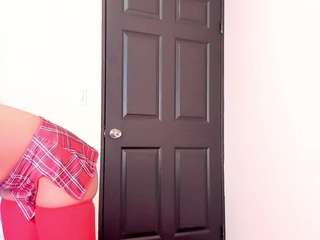 natyxo's CamSoda show and profile