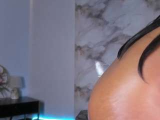 This model is live right now. natyxo