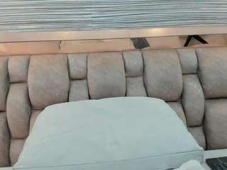 le modèle ammy-jhonnson est en webcam porno dans un show sur le site camsoda, il possède les tags suivants: ass,sex toys,natural,nature,no drinking,no smoking,normal,orgasm,public,sexy,milf,shaved pussy,spank,squirt,squirter,striptease,tease,toys,white,naked