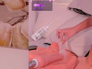 chloemoretix Live Webcam on CamSoda