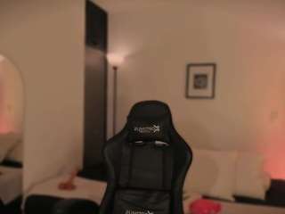 chloemoretix live webcam show