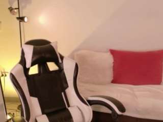 chloemoretix live webcam show