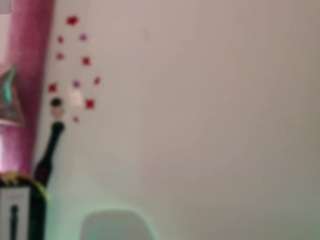 laug8 live cam profile