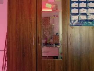 laug8 live cam profile