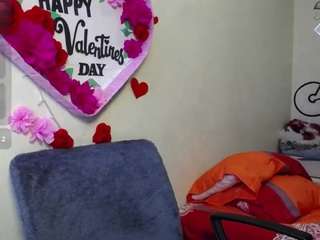 miss-kendraa Live Webcam on CamSoda