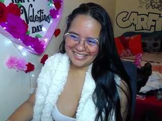 miss-kendraa Live Webcam on CamSoda