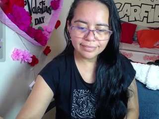 miss-kendraa's CamSoda show and profile