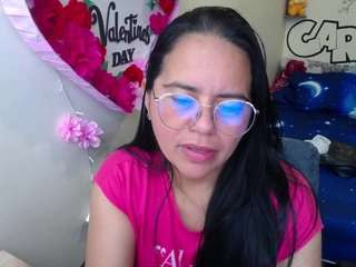 miss-kendraa Live Webcam on CamSoda