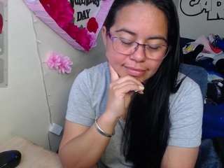 miss-kendraa's CamSoda show and profile