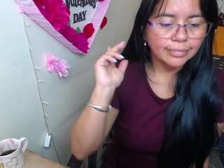 le modèle miss-kendraa est en webcam porno dans un show sur le site camsoda, il possède les tags suivants: anal,mature,toys,tattoos,striptease,sex toys,no smoking,black hair,middle aged,lovense,full nudity,fingering,drinking,dildo or vibrator,brown eyes,blowjob,curvy,hd,milf,small tits