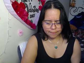 miss-kendraa webcam model