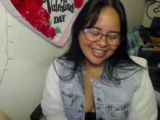 miss-kendraa's live room