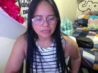 Miss-kendraa live cam preview