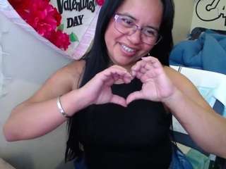 Miss-kendraa live cam preview