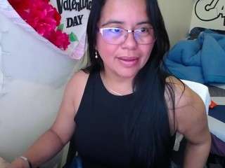 Miss-kendraa live cam preview