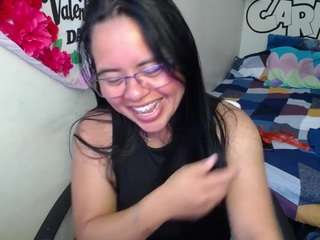 Miss-kendraa live cam preview
