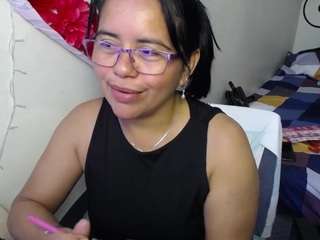 Miss-kendraa live cam preview