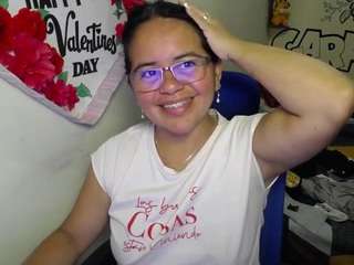 Miss-kendraa live cam preview