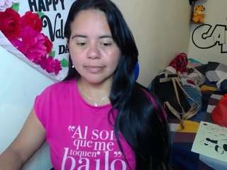 Miss-kendraa live cam preview