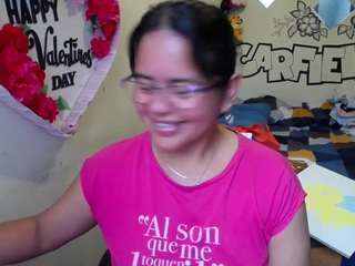 Miss-kendraa live cam preview