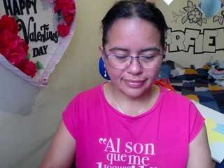 Miss-kendraa live cam preview